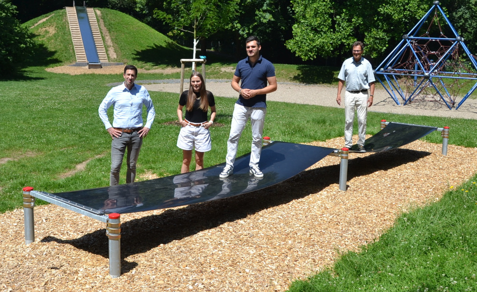Lions fördern Spielspaß am Wall mit neuem Gummi-Jumper